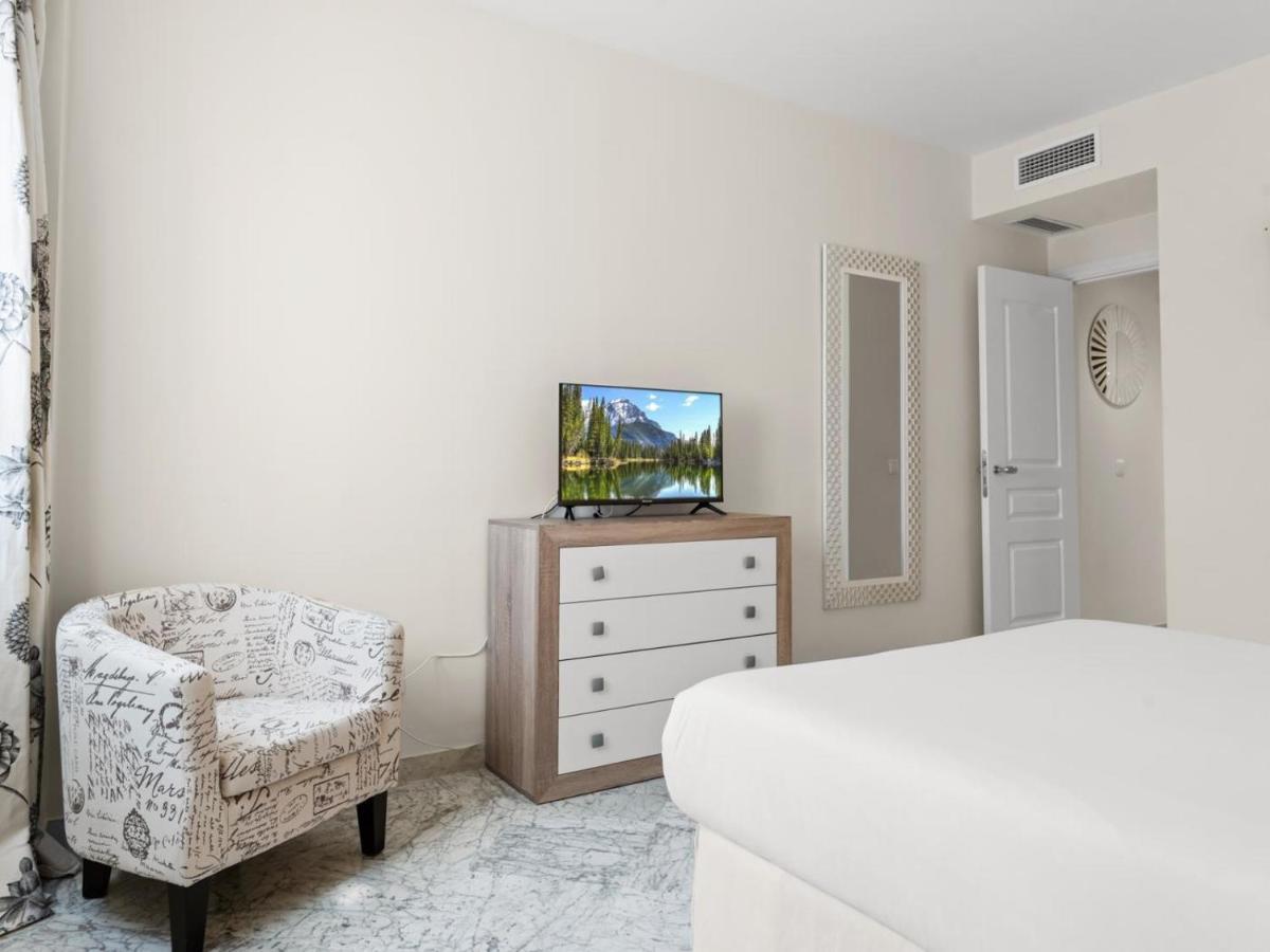 Appartement Dos En 2 Linea De Playa Ref G07 Marbellac